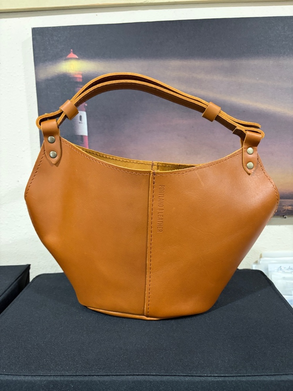 Portland Leather Small Kangaroo Shoulder Bag - Picture 2 of 15